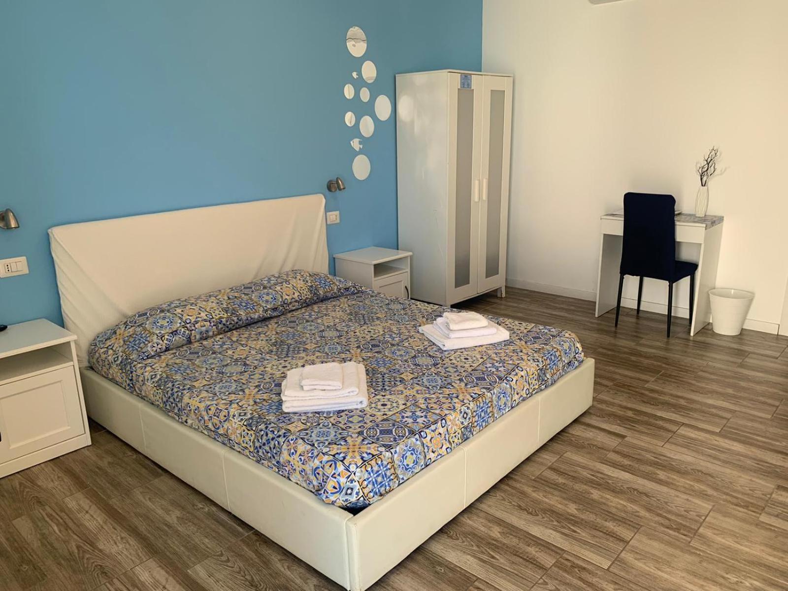 تْشيفالو Borgomarino'S Room المظهر الخارجي الصورة