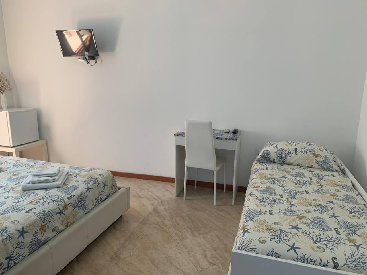 تْشيفالو Borgomarino'S Room المظهر الخارجي الصورة